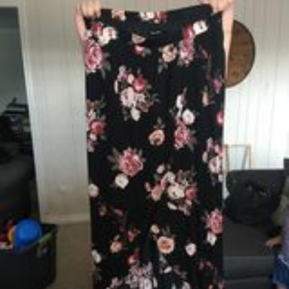 Blu Pepper women's long skirt size M